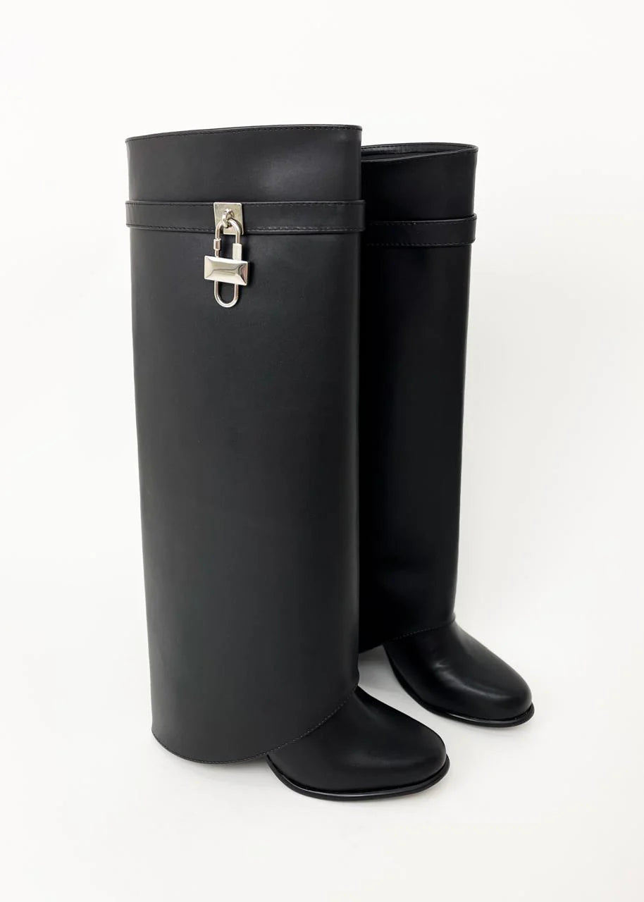 Alessia b boots