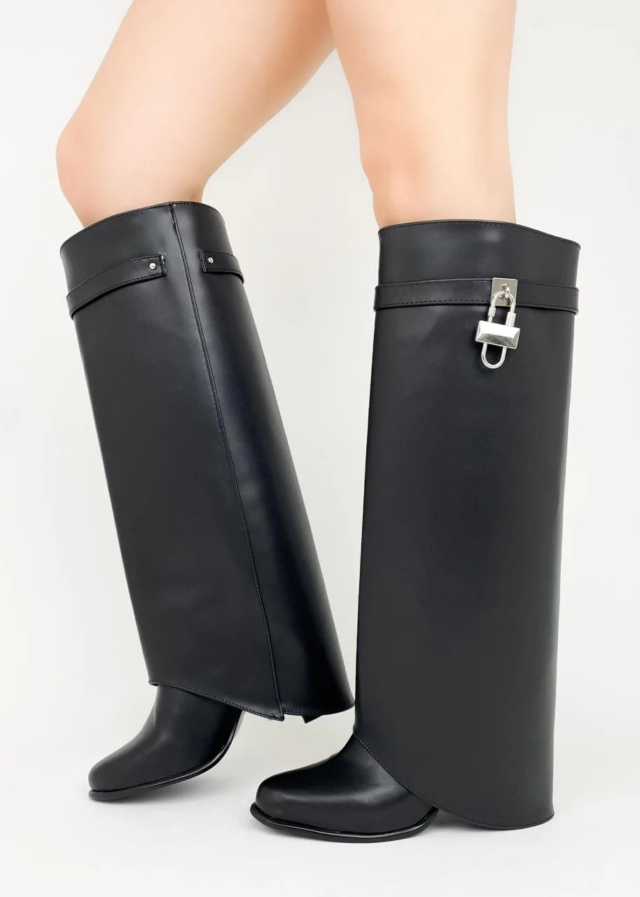 Alessia b boots